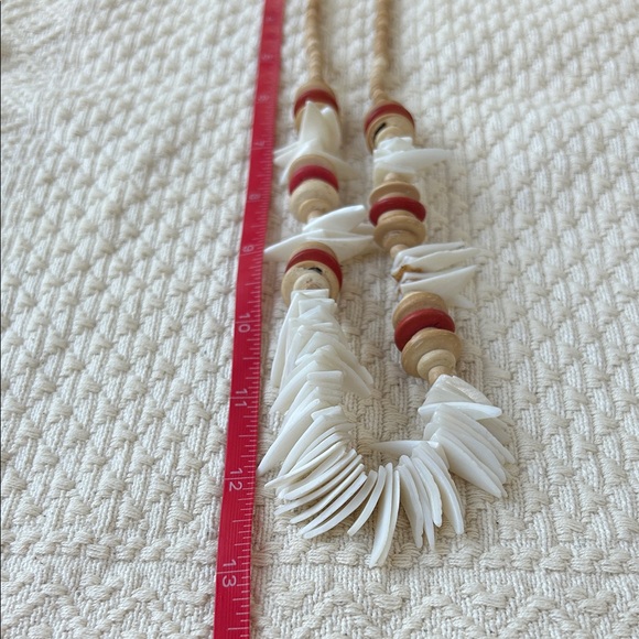💥Bohemian wood and shell Beaded Necklace - Picture 2 of 5